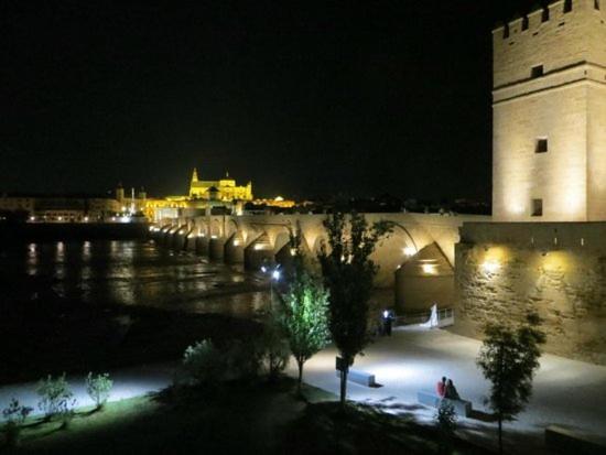 Piso Con Solarium Calahorra Con Solera Parking Privado Gratis Lägenhet Córdoba Exteriör bild