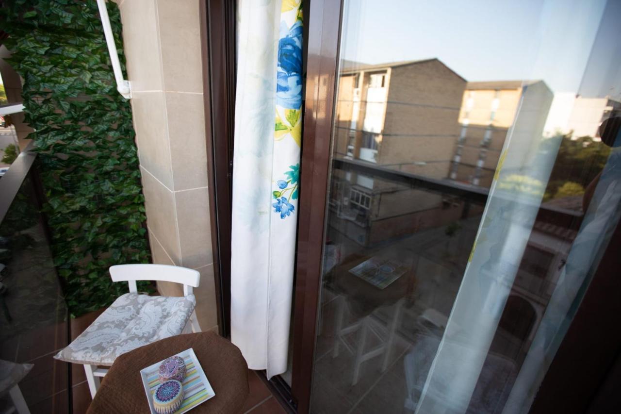 Piso Con Solarium Calahorra Con Solera Parking Privado Gratis Lägenhet Córdoba Exteriör bild